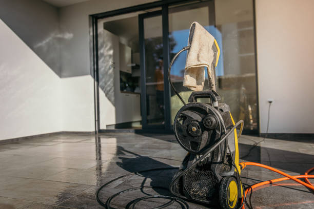 Best Rust Removal  in Larimore, ND